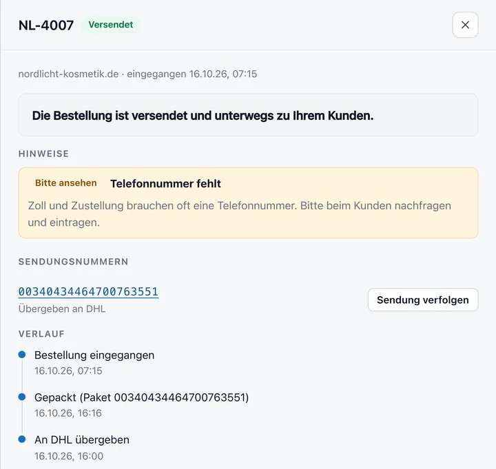 Eine versendete Bestellung: unterwegs zum Kunden, mit Sendungsnummer und Verlauf bis zur Übergabe an DHL.